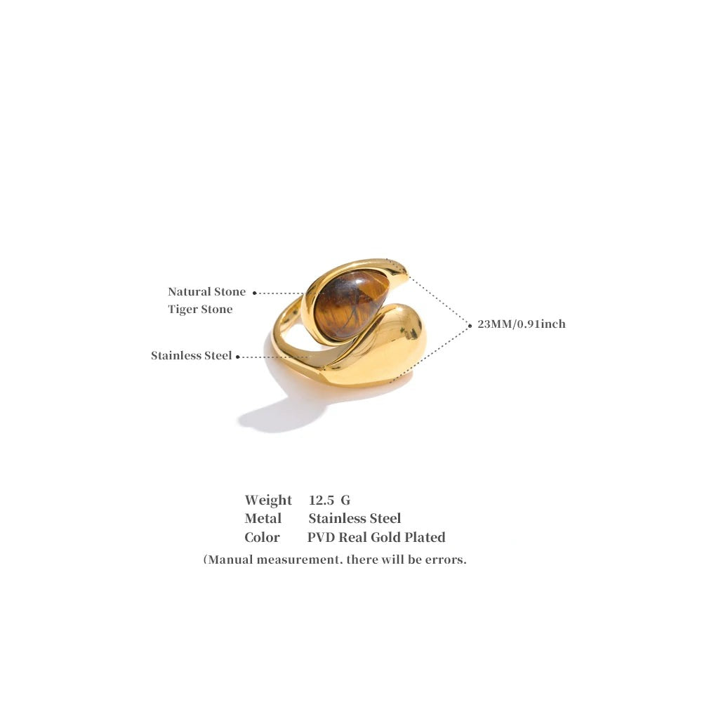 Natural stone geometric ring in gold-plated 316L stainless steel with natural stone.