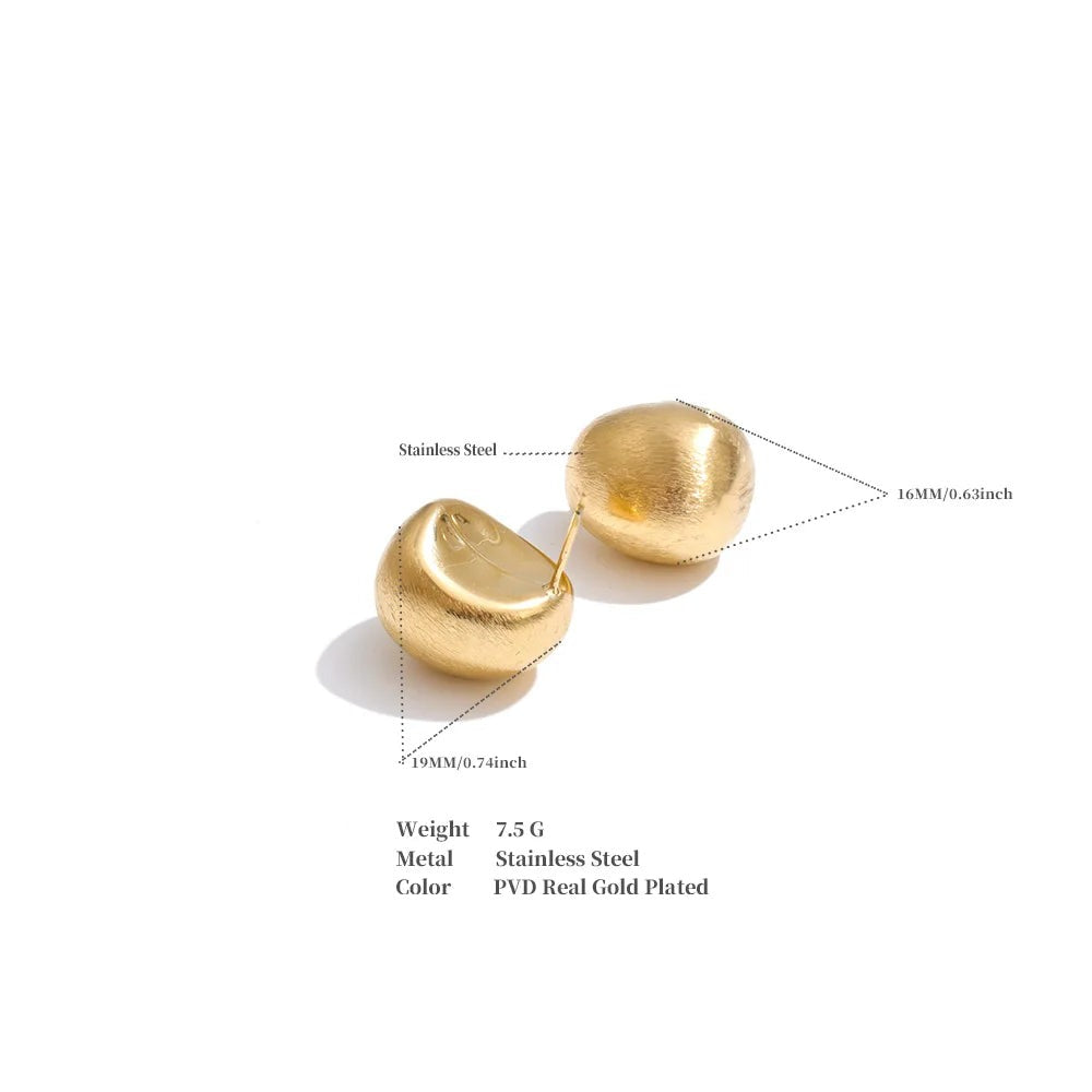 Vintage geometric earrings in gold-plated stainless steel.